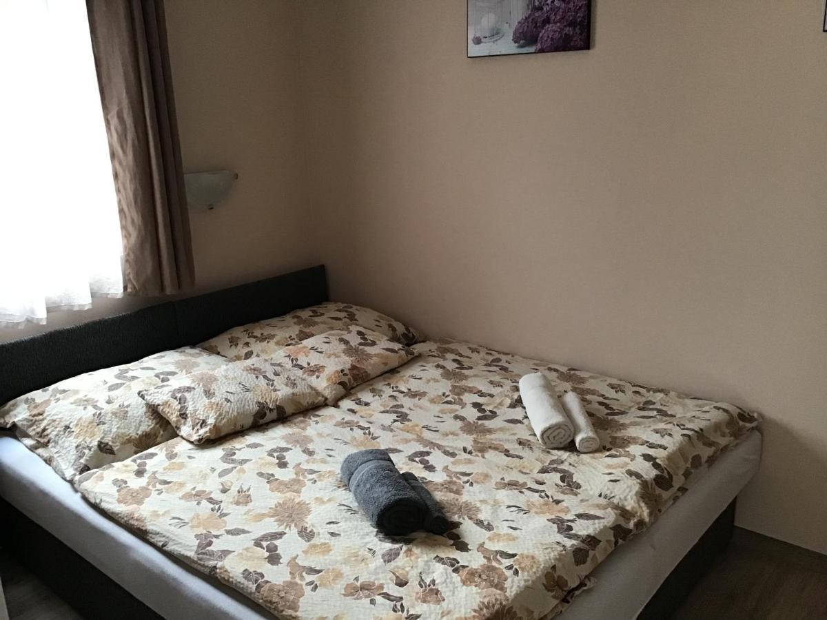 Dravecz Apartman Balatonlelle Eksteriør billede