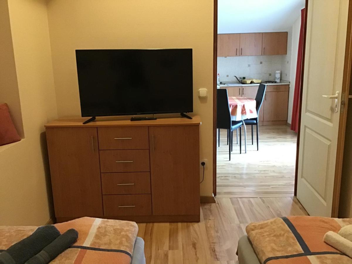 Dravecz Apartman Balatonlelle Eksteriør billede