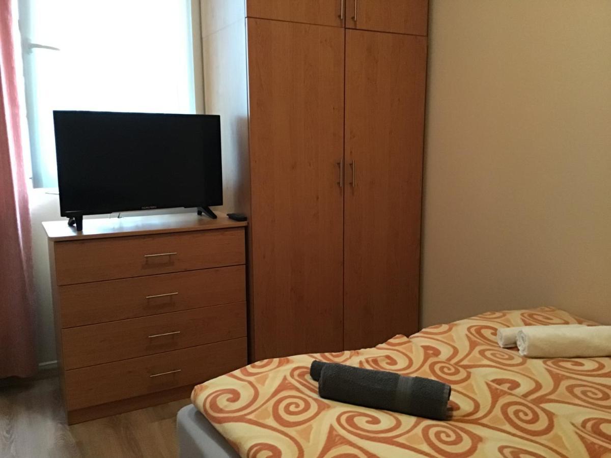 Dravecz Apartman Balatonlelle Eksteriør billede