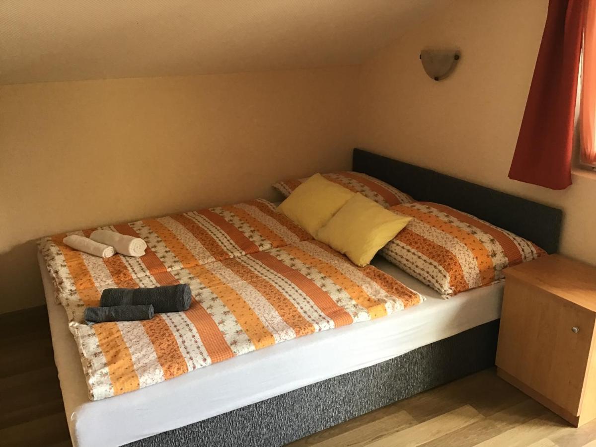 Dravecz Apartman Balatonlelle Eksteriør billede